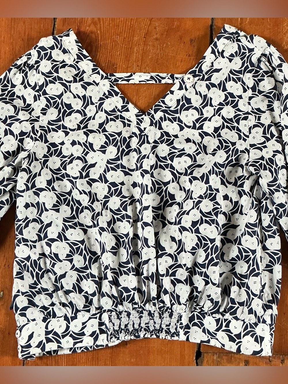 Anthro Postmark cropped balloon sleeve top, 10